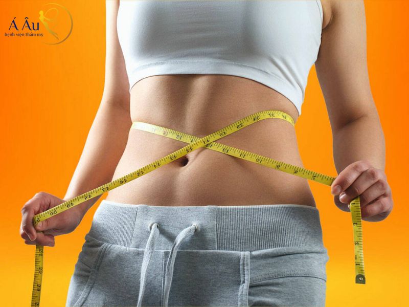 Tránh tác động mạnh vế vùng bụng sau khi hút mỡ